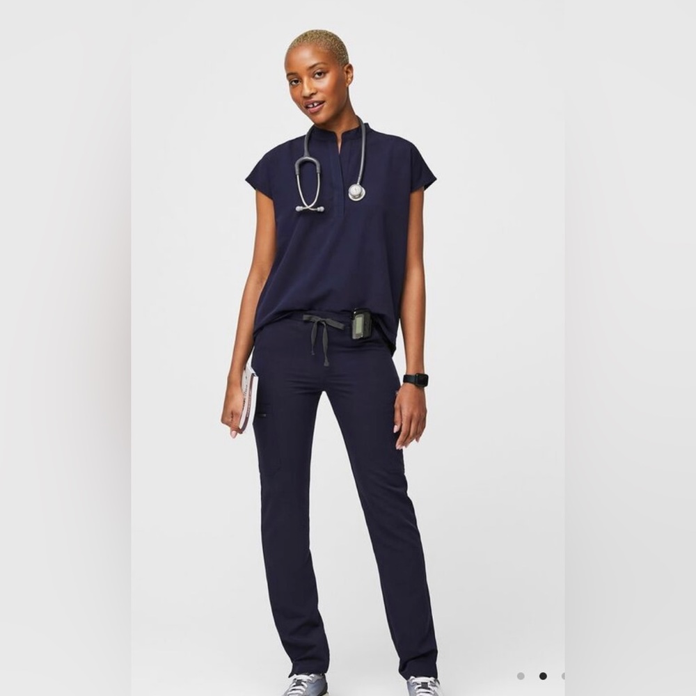 Figs Rafaela Oversized Scrub Top Navy XS